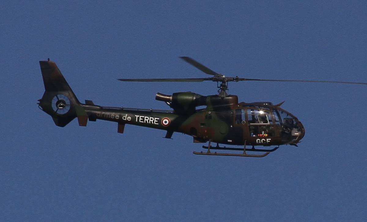 El otro medio del ALAT presente, un Aérospatiale SA342M Gazelle que realizó misiones de escolta y apoyo de fuego a los helicópteros de transporte táctico. El otro medio del ALAT presente, un Aérospatiale SA342M Gazelle que realizó misiones de escolta y apoyo de fuego a los helicópteros de transporte táctico.