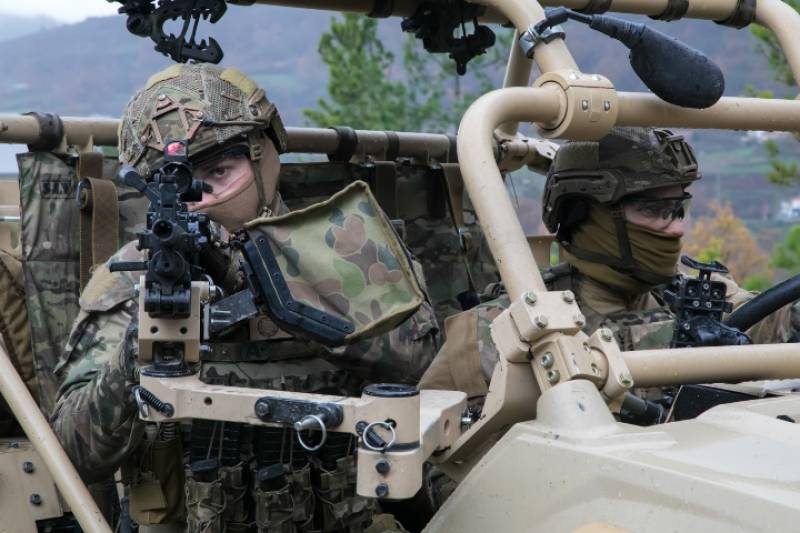 Cursos de francotirador de operaciones especiales, curso de patrulla de acción de largo alcance, curso sobre prevención y lucha contra las amenazas terroristas, curso de alpinismo, curso de operaciones de rescate en la montaña, curso de Promoción para Especialista en Operaciones Especiales Cable. Son los impartidos en este centro para las fuerzas armadas de Portugal. Cursos de francotirador de operaciones especiales, curso de patrulla de acción de largo alcance, curso sobre prevención y lucha contra las amenazas terroristas, curso de alpinismo, curso de operaciones de rescate en la montaña, curso de Promoción para Especialista en Operaciones Especiales Cable. Son los impartidos en este centro para las fuerzas armadas de Portugal.