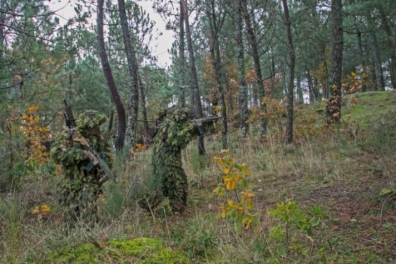 Y aunque para muchos de nosotros puedan ser poco conocidas, hay que subrayar que actualmente están presentes en zonas altamente conflictivas como Afganistán, Iraq, Mali o la Republica Centro Africana. Y aunque para muchos de nosotros puedan ser poco conocidas, hay que subrayar que actualmente están presentes en zonas altamente conflictivas como Afganistán, Iraq, Mali o la Republica Centro Africana.