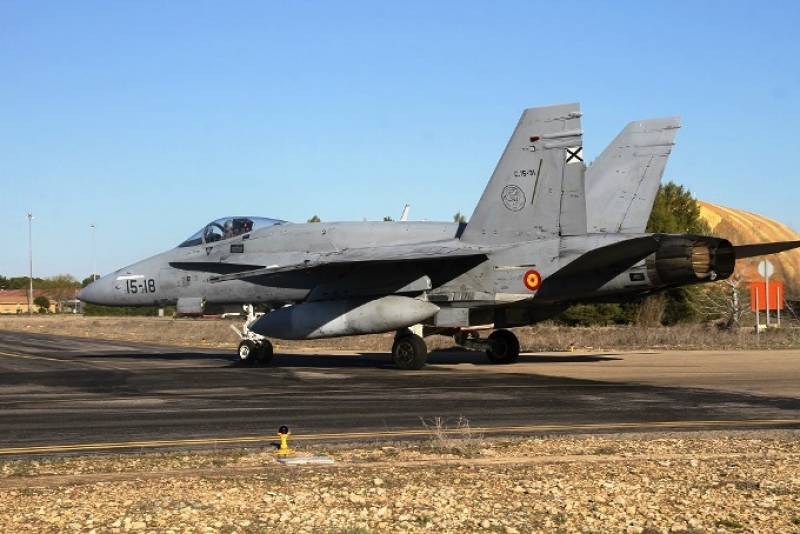 Tan clásico como eficaz, un EF-18M del Ala 15 del Ejército del Aire. Tan clásico como eficaz, un EF-18M del Ala 15 del Ejército del Aire.