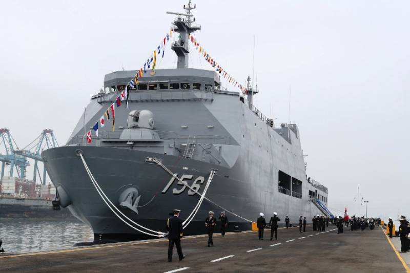 El BAP "Pisco" de la Clase “Makassar” nacionalizada en SIMA. El BAP "Pisco" de la Clase “Makassar” nacionalizada en SIMA.