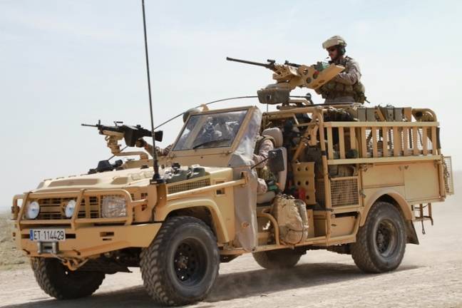 Una de las primeras actuaciones conjuntas es la que ha propugnado la evaluación y obtención de diversos vehículos de OE para las Fuerzas Armadas españolas Una de las primeras actuaciones conjuntas es la que ha propugnado la evaluación y obtención de diversos vehículos de OE para las Fuerzas Armadas españolas