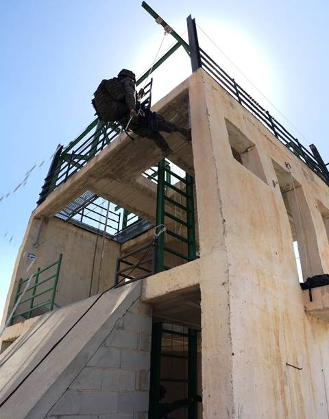 Torre multiusos Torre multiusos