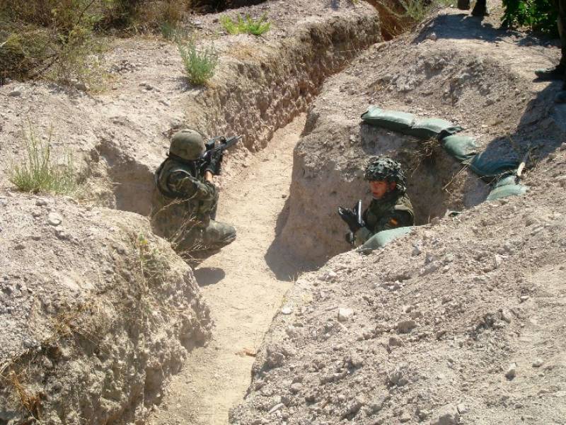 Limpieza de posiciones defensivas en Almería Limpieza de posiciones defensivas en Almería