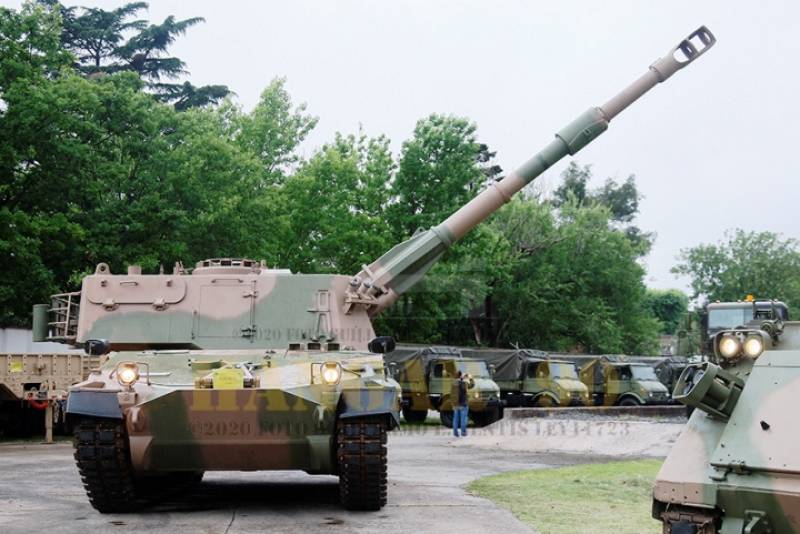 Fueron entregados dos VCA Palmaria de 155 mm, actualizados en las instalaciones de Boulogne.