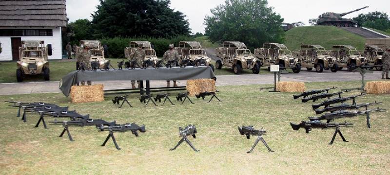 Fueron entregadas 60 MAG de una partida de 110 modificadas por el EA. Se dispone de varios centenares de coaxiales que sern convertidas a modelos de Infantera.