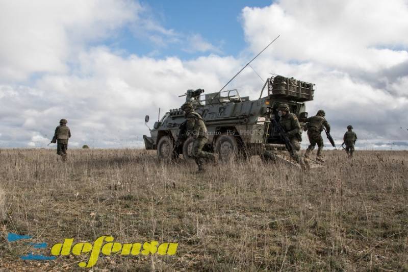 El espíritu del Batallón descansa en un solo pensamiento: cumplir la misión. Y es por ello que cada mañana recitan su lema para terminar diciendo con voz clara y fuerte: "¡ZAPADORES! - ¡A LA MISIÓN!" (Fotos y texto: Guillermo Pis PHOTO) El espíritu del Batallón descansa en un solo pensamiento: cumplir la misión. Y es por ello que cada mañana recitan su lema para terminar diciendo con voz clara y fuerte: "¡ZAPADORES! - ¡A LA MISIÓN!" (Fotos y texto: Guillermo Pis PHOTO)