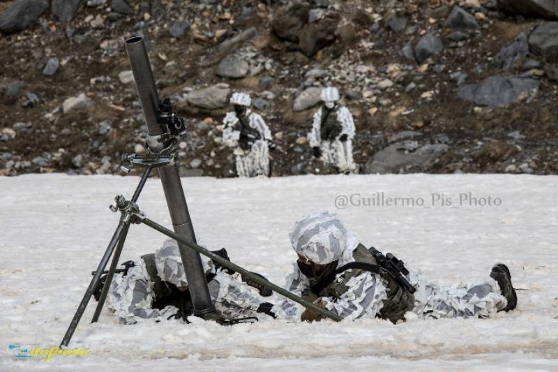 Una unidad polivalente especializada en todo tipo de terrenos y condiciones climatológicas adversas. Una unidad polivalente especializada en todo tipo de terrenos y condiciones climatológicas adversas.