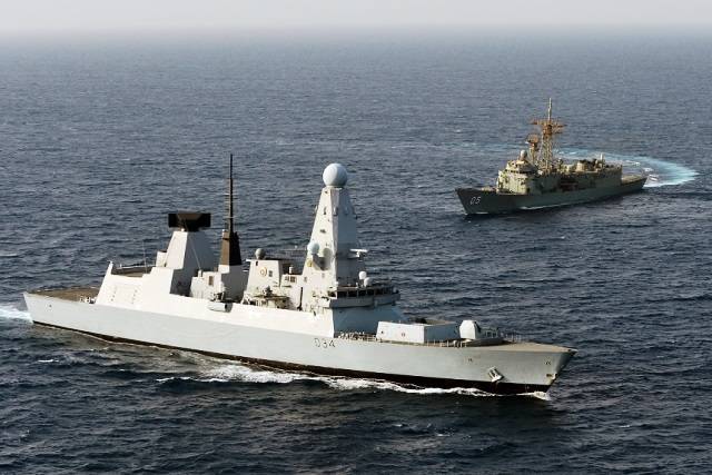 Volver a llamar Todos Groenlandia La Royal Navy británica tiene operativo solo uno de sus seis destructores -  Noticias Defensa defensa.com OTAN y Europa