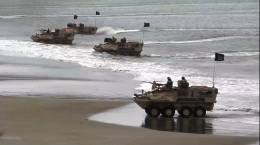 Los LAV II Caimn (8x8) arriban a Playa Paraso.