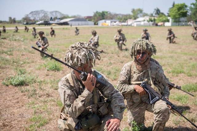 Las fuerzas se movilizan y toman diferentes objetivos