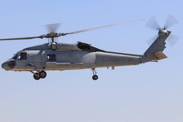 Entre los helicópteros de la Armada participantes estaba este Sikorsky SH-60F.