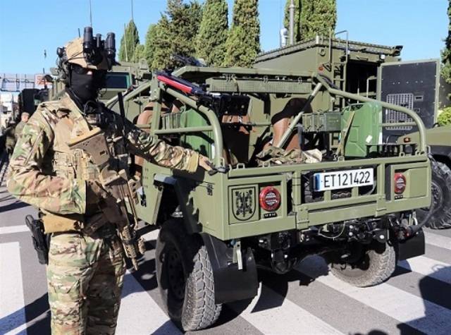 El “Neton” Mk2 es el más moderno medio de transporte/ataque de los “boinas verdes” del MOE. El “Neton” Mk2 es el más moderno medio de transporte/ataque de los “boinas verdes” del MOE.