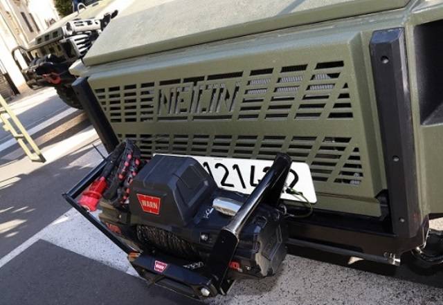 Detalle del cabrestante frontal desmontable Detalle del cabrestante frontal desmontable