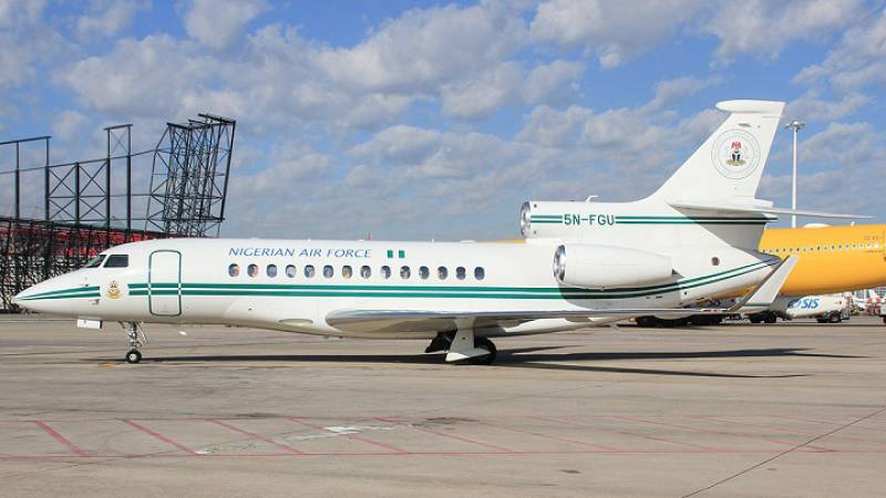 El Dassault Aviation Falcon-7X de la Fuerza A�rea de Nigeria en el aeropuerto de Barajas.  (foto Rub�n Galindo)
