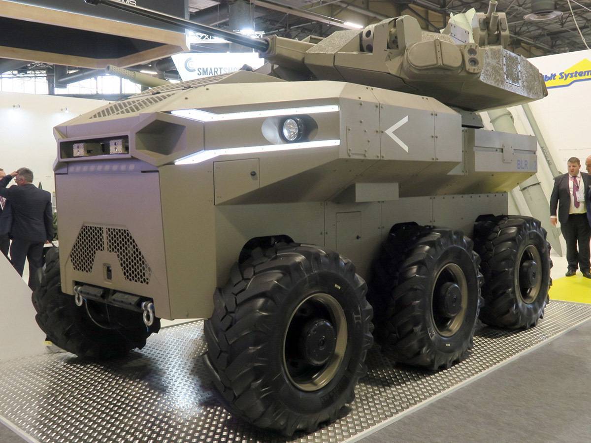 M-RCV, vehículo de combate robótico israelita mostrado en Eurosatory M-RCV, vehículo de combate robótico israelita mostrado en Eurosatory
