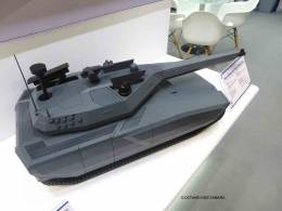 Maqueta del carro de combate K2 evolucionado en el pabelln de la coreana Hyundai Rotem en Eurosatory.