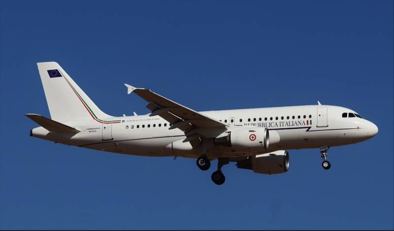 Uno de los dos Airbus A319 de la Aeronautica Militare Italiano que llegaron a Torrejón. Uno de los dos Airbus A319 de la Aeronautica Militare Italiano que llegaron a Torrejón.