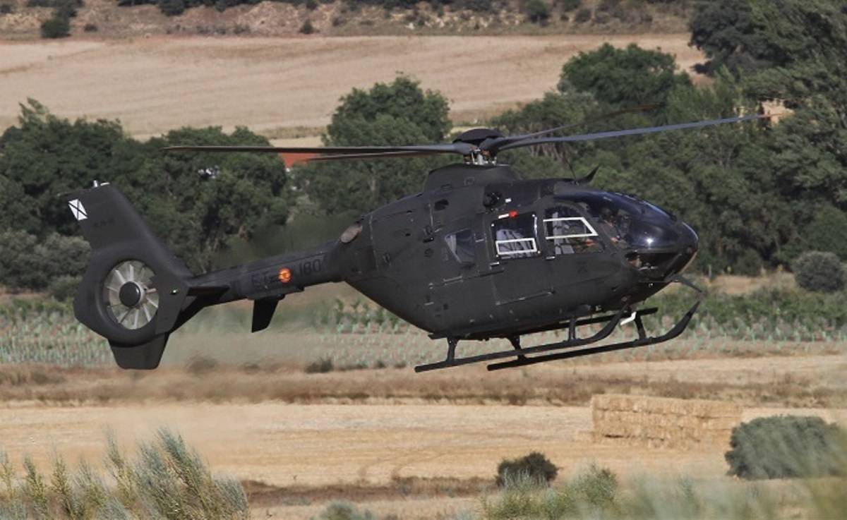 La ACAVIET fue la pionera en las Fuerzas Armadas españolas en operar el H135, que próximamente recibirán el Ejército del Aire y la Armada. (Julio Maíz Sanz) La ACAVIET fue la pionera en las Fuerzas Armadas españolas en operar el H135, que próximamente recibirán el Ejército del Aire y la Armada. (Julio Maíz Sanz)