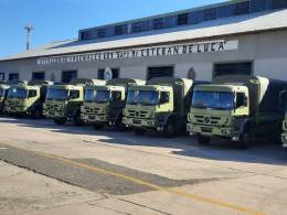 Camiones del Ej�rcito Argentino