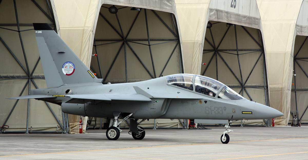 Catar tiene basados en la sede de la IFTS cuatro M-346, los codificados como 61-31,32, 33 y 34, en la imagen el 61-33.