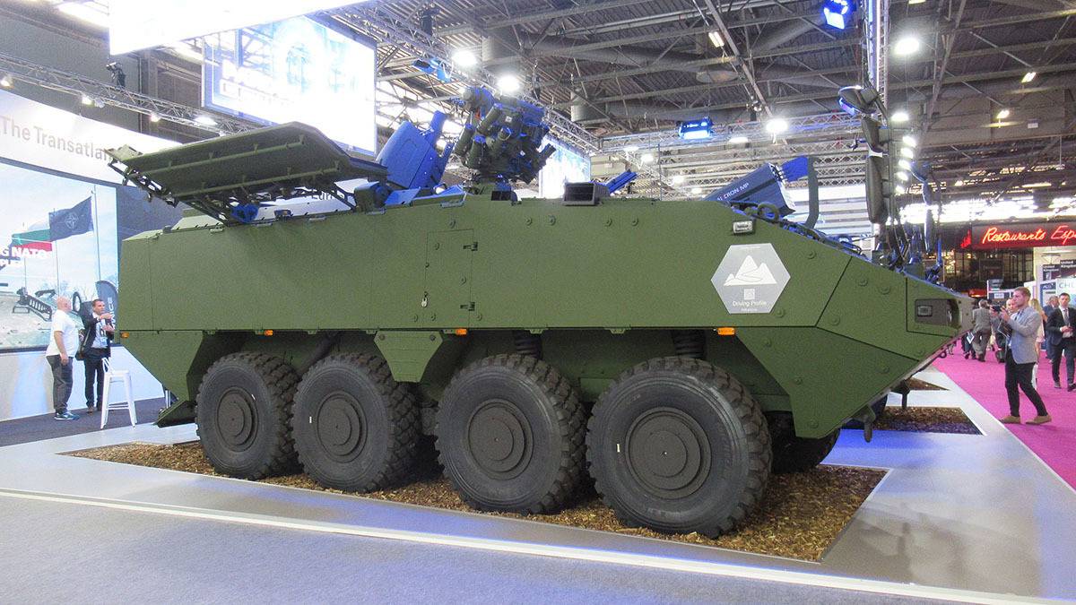 Compuertas hidráulicas y mortero semiautomatico en el mortero suizo sobre 8x8. Compuertas hidráulicas y mortero semiautomatico en el mortero suizo sobre 8x8.