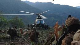Un Mi-171Sh-P de la Aviaci�n del Ejercito, armado con dos ametralladoras Dillon M-134D/H de 7.62 x 51 mm, extrayendo a una de las Patrullas de la Fuerza Especial Conjunta (FEC) del �rea de operaciones.