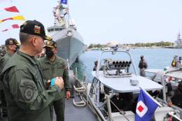 La primera lancha interceptora clase Orinoco tipo Damen Interceptor 1102, armada con un lanzacohetes mltiple Fajr-1 de 107 mm. (Foto: Armada Bolivariana)