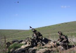 Lanzamiento de granadas durante un ejercicio de la Infantera de Marina (Armada)