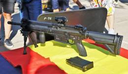 El nuevo HK417 de la UIP. (foto Julio Ma�z)