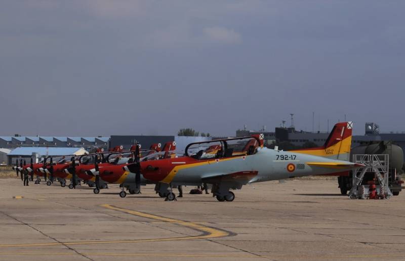 Desde la AGA llegaron a Getafe nueve entrenadores Pilatus PC-21. (Julio Maíz) Desde la AGA llegaron a Getafe nueve entrenadores Pilatus PC-21. (Julio Maíz)