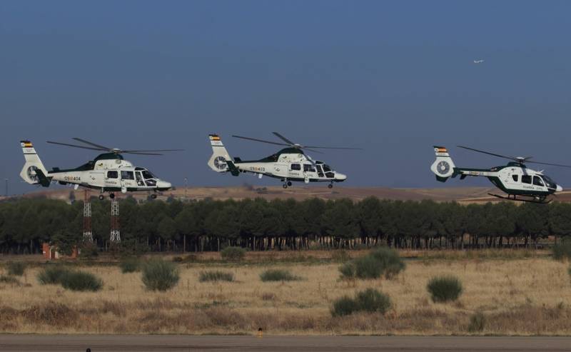 Por parte de la Guardia Civil participaron tres de su Airbus Helicopters (en la imagen) y un avión CN235. (Julio Maíz) Por parte de la Guardia Civil participaron tres de su Airbus Helicopters (en la imagen) y un avión CN235. (Julio Maíz)
