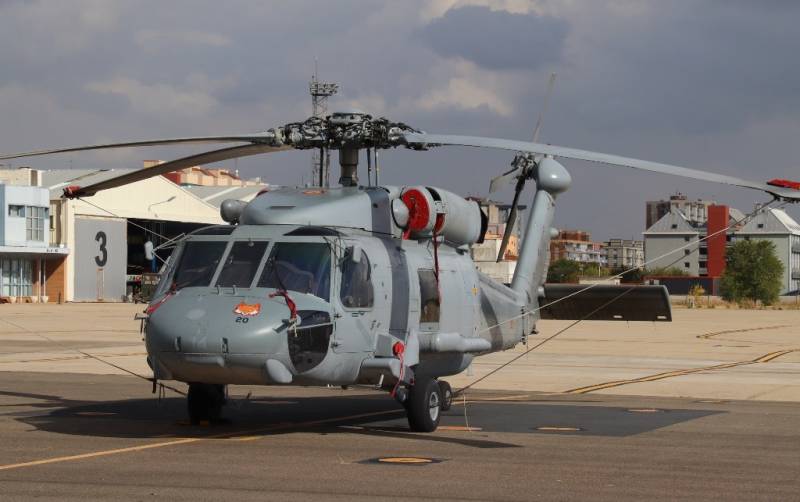 Uno de los Sikorsky SH-60F de la Quinta Escuadrilla de la Armada. (Julio Maíz) Uno de los Sikorsky SH-60F de la Quinta Escuadrilla de la Armada. (Julio Maíz)