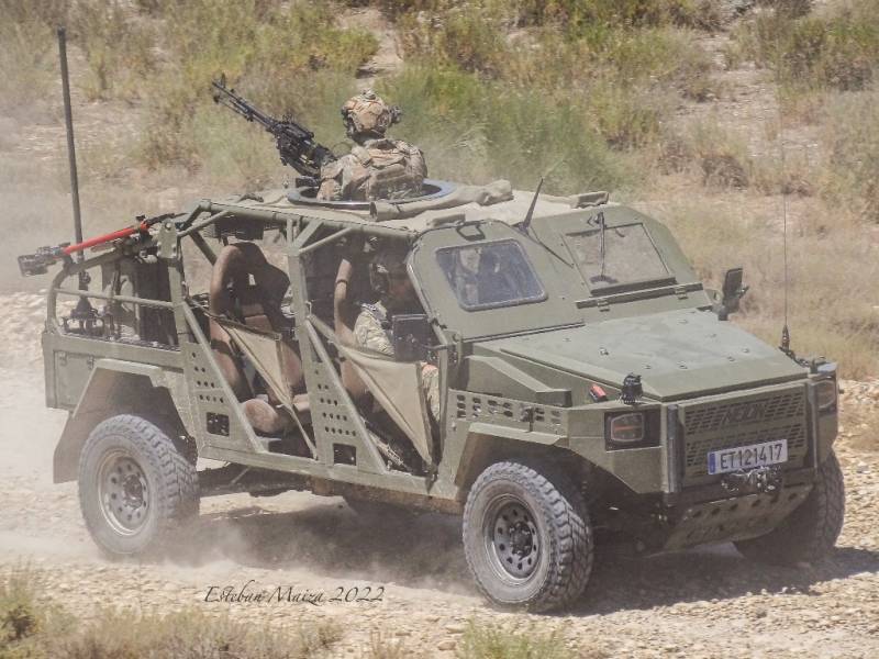 El ‘Neton’ está basado en el chasis del todoterreno Toyota ‘Hilux’. El ‘Neton’ está basado en el chasis del todoterreno Toyota ‘Hilux’.