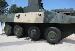 Ejemplo de diferentes tipos de proteccin en una maqueta durante la pasada feria Eurosatory (autor)