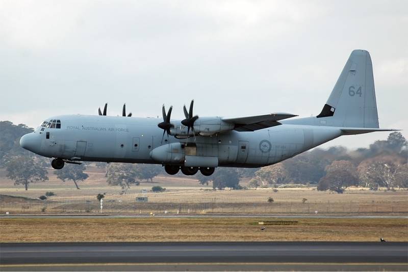 Uno de los C-130J-30 Súper Hercules de la RAAF despegando. (foto RAAF) Uno de los C-130J-30 Súper Hercules de la RAAF despegando. (foto RAAF)