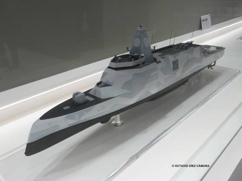 Las líneas furtivas de las próximas fragatas coreanas están pensadas para incidir en la supervivencia ante distintos tipos de amenazas. (Octavio Díez Cámara) Las líneas furtivas de las próximas fragatas coreanas están pensadas para incidir en la supervivencia ante distintos tipos de amenazas. (Octavio Díez Cámara)