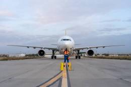 Llegada del A330 matriculado EC-MJA a Getafe para su conversin a MRTT. (foto Airbus)