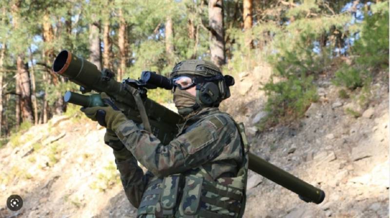 El misil polaco “Piorun”, que pronto dotará al Real Ejército de Noruega. (foto Mesko) El misil polaco “Piorun”, que pronto dotará al Real Ejército de Noruega. (foto Mesko)