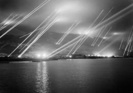 Ensayo de defensa a�rea nocturna de Gibraltar en noviembre de 1942. (foto Imperial War Museum)