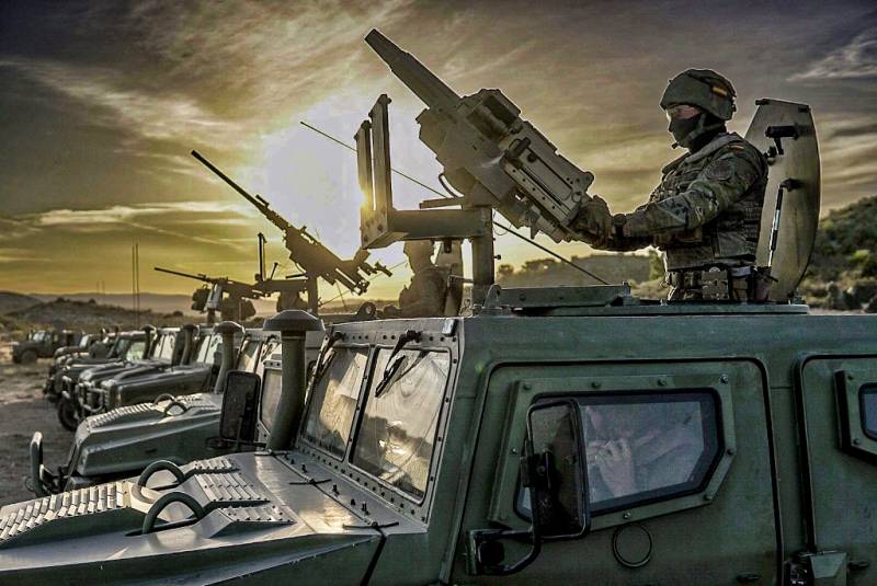 LAG-40 sobre vehculo VAMTAC (Ejrcito de Tierra)