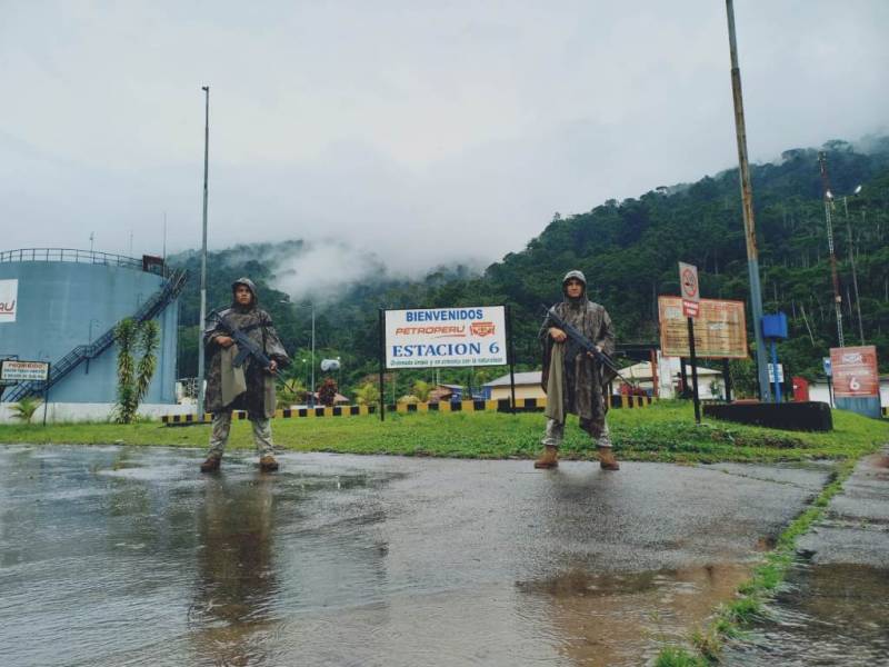 La I División de Ejercito, brinda apoyo a la Policía Nacional en el resguardo de la Estación del Oleoducto Norperuano N° 6, activo crítico ubicado en la región Amazonas, permitiendo el transporte seguro de hidrocarburos. La I División de Ejercito, brinda apoyo a la Policía Nacional en el resguardo de la Estación del Oleoducto Norperuano N° 6, activo crítico ubicado en la región Amazonas, permitiendo el transporte seguro de hidrocarburos.