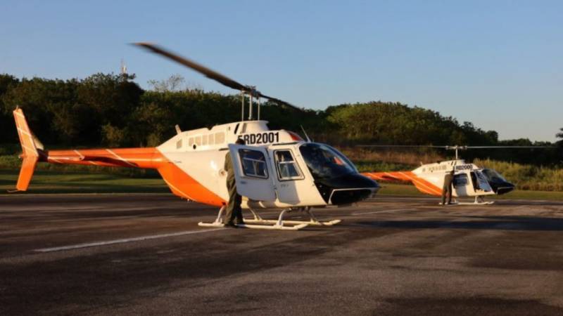 Los 2 Bell TH-67 Creek estacionados frente al hangar del 1er. Escuadrn de Caballera Area del Ejrcito de Repblica Dominicana. (Foto: Ejrcito de Repblica Dominicana)