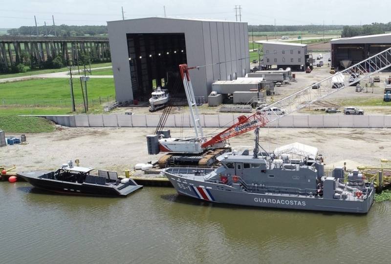 Patrullero para Costa Rica (Metal SHark)