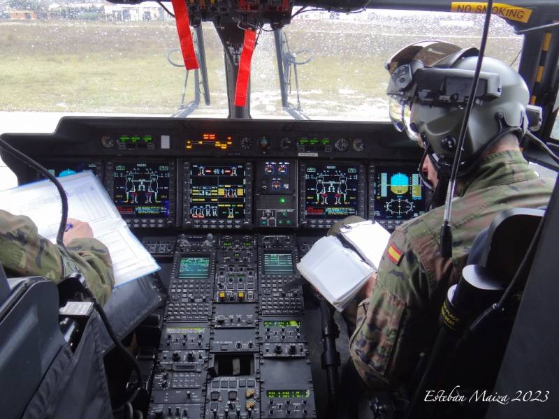 Una tripulación muy experimentada del BHELMA III fue la encargada del vuelo. Una tripulación muy experimentada del BHELMA III fue la encargada del vuelo.