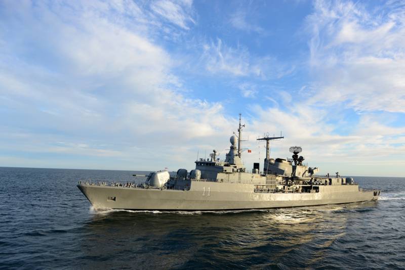 Destructor MEKO 360 de la Armada Argentina.