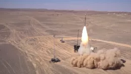 Lanzamiento de un misil con el Barak MX. 