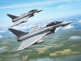 Dos aviones de combate Eurofighter del Ej�rcito del Aire y del Espacio dotados del IRST PIRATE (Eurofighter)