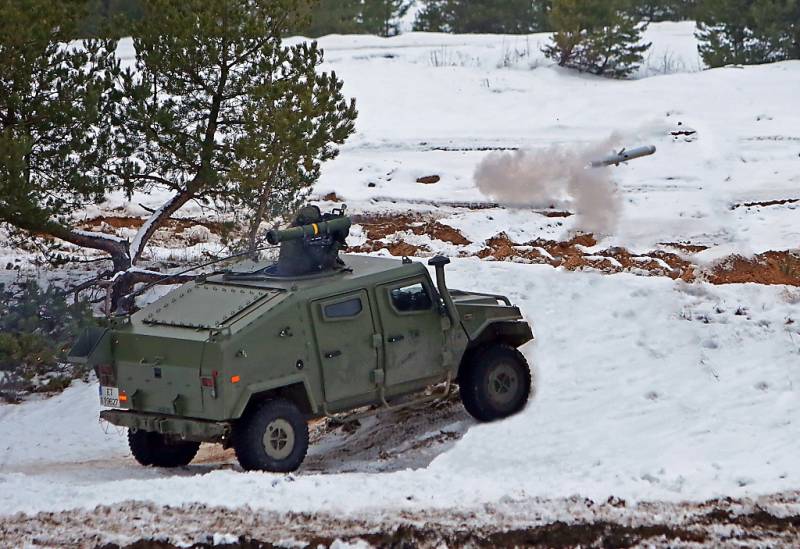Lanzamiento de misil Spike en servicio en el Ejército de Tierra (Ejército de Tierra) Lanzamiento de misil Spike en servicio en el Ejército de Tierra (Ejército de Tierra)