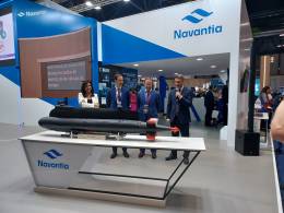 Fotograf�a:  (Joaqu�n L�pez Pag�n, presidente de SAES, Donato Mart�nez, Director de. Tecnolog�a y Transformaci�n Digital y Director de. Sistemas y Servicios de Navantia, Sergio Olmos, CEO de Perseo Techworks y Cristian Abad, directora de Navantia Sistemas)